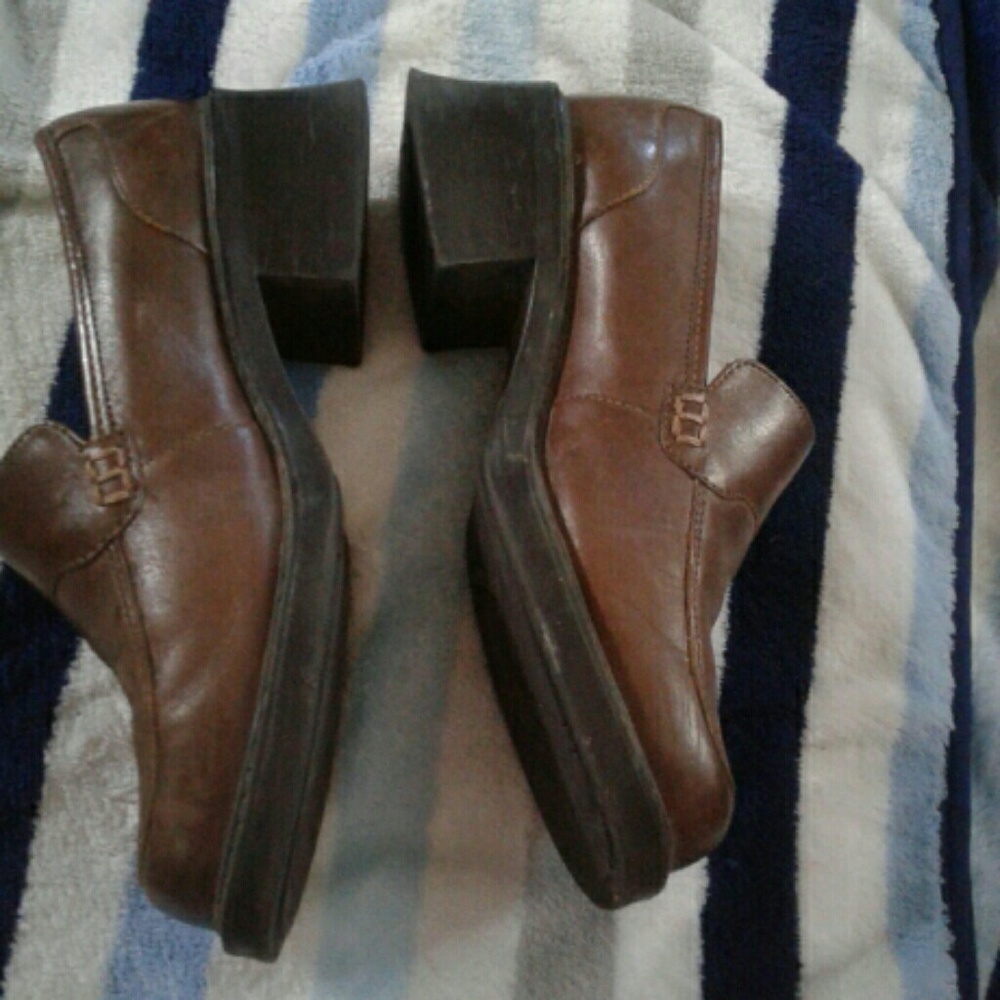 blown clogs - Picture 2 of 4